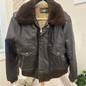 Vintage Leather Flight Jacket Distressed Shearling Collar Men 44, Women’s XL